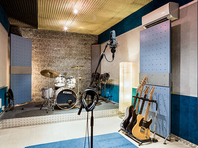 Cofanetto Armonia di coppia: 1 lezione di canto o di uno strumento musicale a Milano