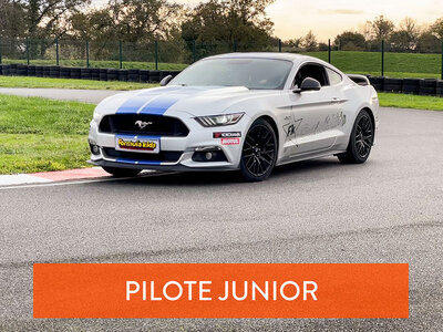 Coffret cadeau Stage pilotage enfant : 3 tours de circuit au volant d'une Ford Mustang V8