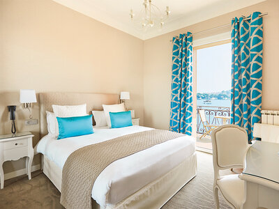 Coffret Escapade gourmande à Villefranche-sur-Mer : 2 jours en hôtel 4* avec dîner