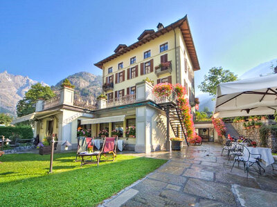 Cofanetto regalo Vacanza d’incanto a Courmayeur: 1 notte in hotel 4* con cena gourmet