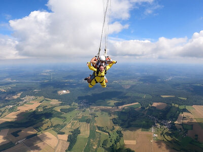 Doos Tandemsprong van 4000 m hoogte voor 1 persoon in Henegouwen (weekend)