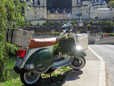 Coffret cadeau Découverte de la région des châteaux de la Loire en scooter