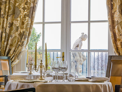 Escapade de 2 jours en hôtel 5* avec dîner et accès illimité à l'espace bien-être près de Paris