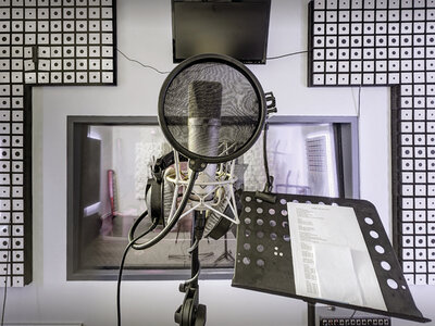 Coffret Session d'enregistrement de 3h avec traitement de la voix en studio professionnel près de Paris