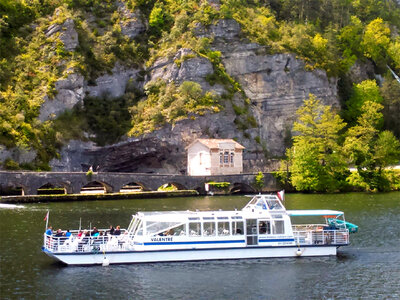 2h de balade en bateau et en petit train pour découvrir Cahors avec boisson de bienvenue pour 2