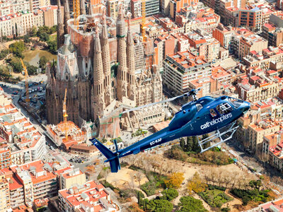 Caja regalo Barcelona desde el aire: paseo en helicóptero