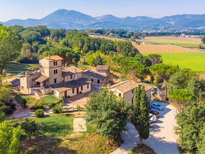 Cofanetto regalo Incantevole Umbria: 2 notti e 2 gustose cene