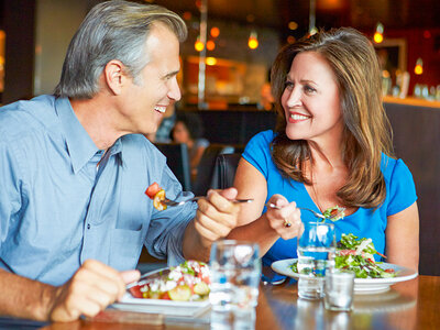 Cofanetto regalo A cena con papà: 1 cena per 2 con vino per la festa del papà