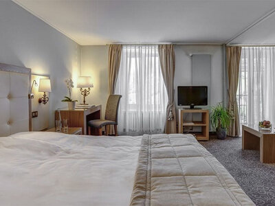 Coffret Escapade de luxe : 2 jours avec accès à la piscine panoramique pour 2 personnes