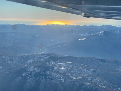 Battesimo del volo in Lombardia: prova di pilotaggio di un ultraleggero