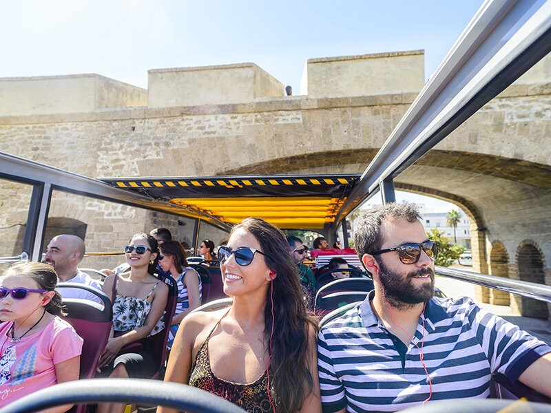 City Sightseeing Cádiz: 2 días de tour en bus y tour guiado por el casco antiguo