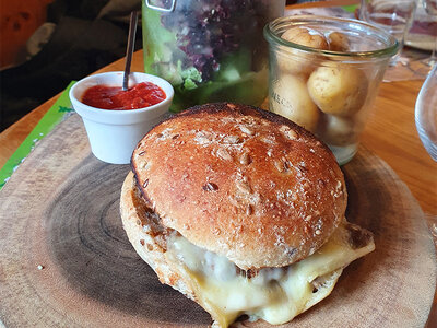 Coffret 1 journée au lac de Genève avec dégustation de vins, repas local et visite de la région