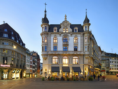 Geschenkbox Genuss und Lebensfreude in Basel: 1 Übernachtung mit Dinner und Wellness für 2