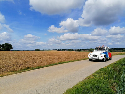 Autozoektocht van 1 halve dag voor 4 personen in een Citroën 2CV