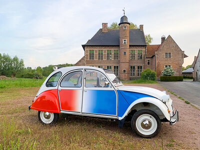Autozoektocht van 1 dag voor 4 personen in een Citroën 2CV