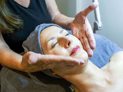 Coffret Soin nourrissant du visage d'1h15 avec examen de peau en institut à Bordeaux