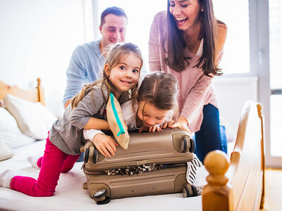 Coffret cadeau Vacances en famille : 2 nuits en Espagne pour 2 adultes et 2 enfants