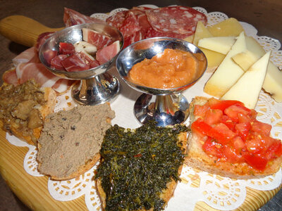 Pausa gourmet a Siena tra sapori tipici e tradizioni toscane