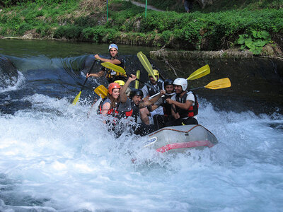 Emozioni tra avventura e storia: discesa in soft-rafting e visita ai monasteri benedettini