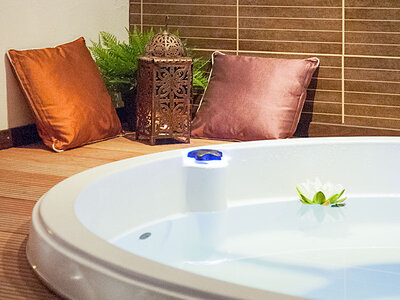 Cofanetto Alla scoperta di Neuchatel e Friburgo: 1 notte, 1 cena o 1 pausa relax per 2