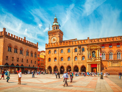 Geschenkbox Städtetrip nach Bologna mit 2 Übernachtungen und Frühstück für 2