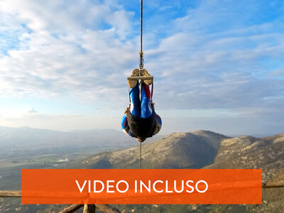 Cofanetto regalo Adrenalina sulla zipline più lunga al mondo: un emozionante volo per 2 con video ricordo