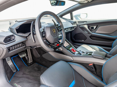 Largo, papà in pista! 2 giri in Lamborghini Huracán EVO per Lui