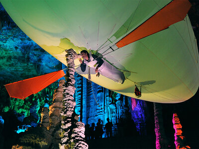 Coffret Vol magique en aéroplume de 20 min dans la grotte de la Salamandre près d'Alès