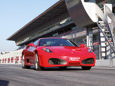 Para el papá más aventurero: conducción en Ferrari con Formula GT