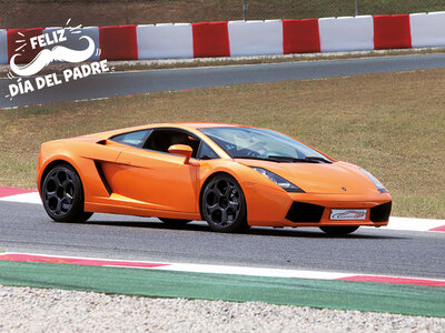 Caja regalo Feliz día al padre aventurero: conducción de un Lamborghini