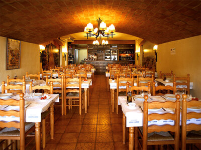 Ein besonderer Geburtstag, 20 Jahre! Aufenthalte in Europa, Gourmet-Dinner oder Wellness für 2