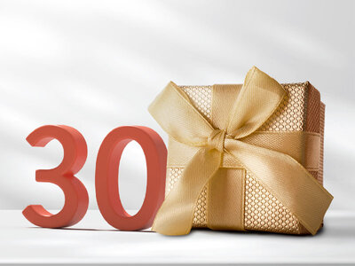 Presentbox Förläng 30 årsdagen med hotellnatt för 2