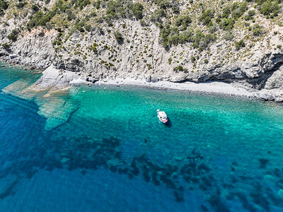 Cofanetto Una giornata di pesca in famiglia all'Elba con pranzo di pesce fresco in barca