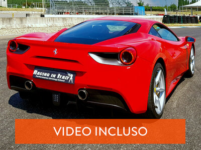 Cofanetto regalo Offerta speciale da brivido: 1 giro su Ferrari 458 a Castelletto di Branduzzo