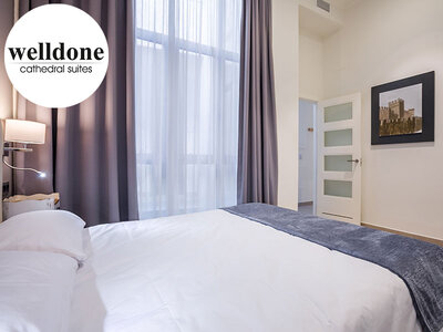 Caja regalo Welldone Cathedral Suites Sevilla: 2 noches en apartamento deluxe