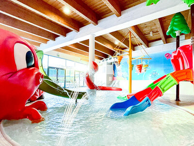 Acquaworld in famiglia con 1 ingresso per 2 adulti e 2 bambini (4h)