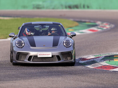 Coffret cadeau Driving sensations : 1 tour à bord d'une Porsche 911 GT3 sur l'Autodromo di Monza