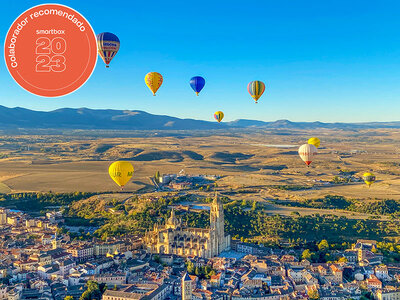 Caja regalo 1 vuelo en globo en Segovia con menú tradicional para 2 personas