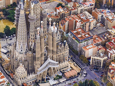 Barcelona Tour: 1 vuelo compartido en helicóptero de 15-20 min para 2 personas