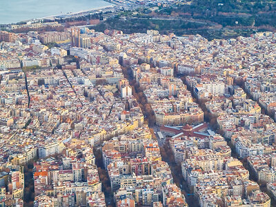 Barcelona Tour: 1 vuelo compartido en helicóptero de 15-20 min para 1 persona