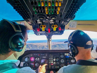 Caja Barcelona Tour: 1 vuelo compartido en helicóptero de 15-20 min para 1 persona