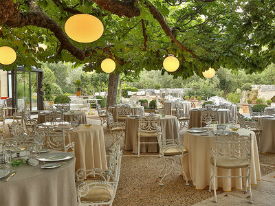 Coffret Adresses primées : repas 6 plats au restaurant Le Pont de l'Ouysse près de Rocamadour