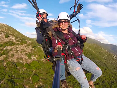 In volo sopra Pisa col parapendio in tandem per 1 persona