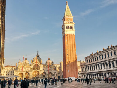Murano, Burano e Torcello in famiglia con un tour pomeridiano per 2 adulti e 1 bambino