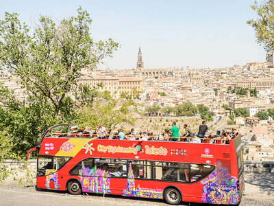 Caja Toledo en bus con audioguía, entrada a Alcázar y plaza de toros para 1