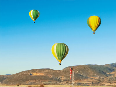 Caja 1 vuelo en globo aerostático con brindis en Igualada para 2 personas