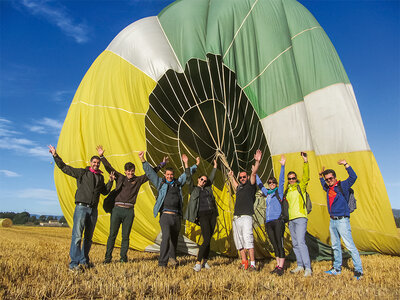 Caja Vuelo en globo por Empordà de 1h para 2 personas