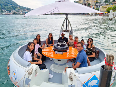 Brunch en bateau-donut : croisière de 2h sur le lac de Lugano pour 2 personnes