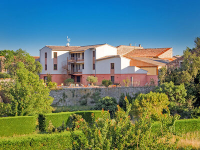 Coffret cadeau 2 jours au soleil en famille dans un hôtel avec piscine près de Carcassonne