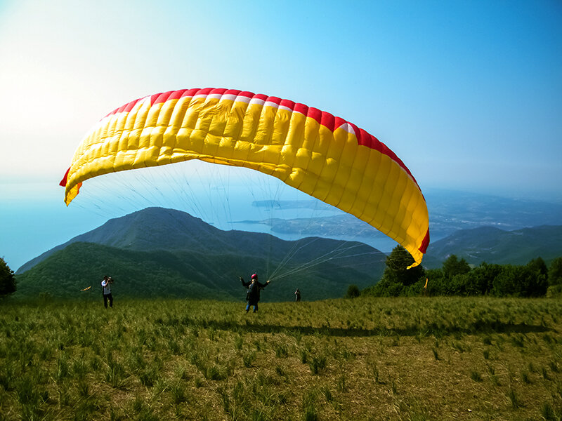 Volo in parapendio tra i cieli di Bergamo per 1 persona